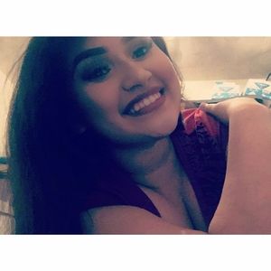 Meet your Posher, Katelyn